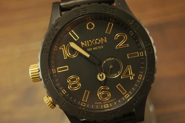 	nixon-ニクソン-	THE51-30 ブラックXゴールド	